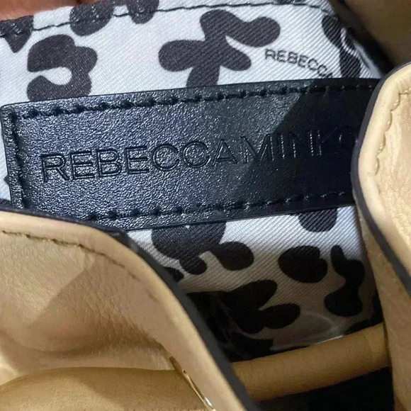 Rebecca minkoff convertible bucket bag or shoulder bag - Picture 10 of 15